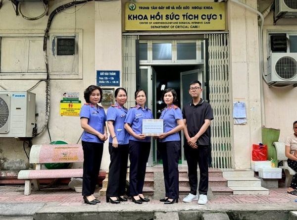 Thăm hỏi, động viên gia đình Đoàn viên bị tai nạn giao thông
